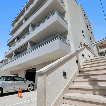 Elite Apartment *