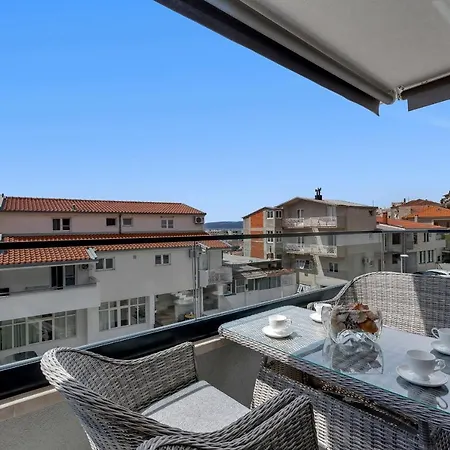 Elite Apartment *