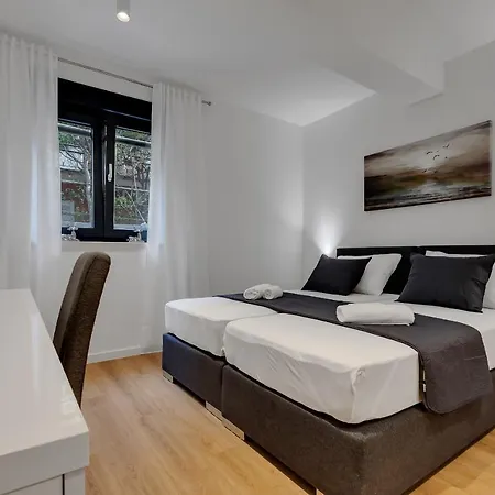 アパート Elite *