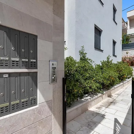 アパート Elite マカルスカ